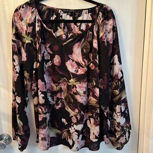 Women’s blouse size extra large